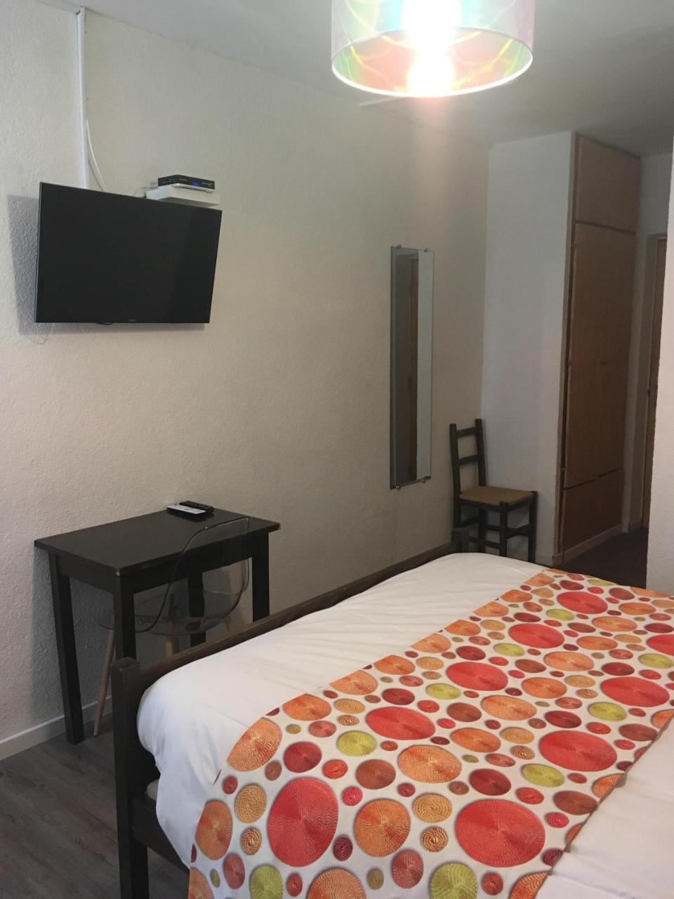 Auberge De Rustreou Rustrel Luaran gambar